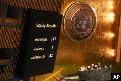 在联合国大会就要求俄罗斯从乌克兰撤军的决议进行投票时,中国投了弃权票。 (2023年2月23日)