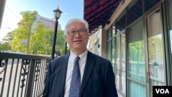 台湾在野的中国国民党副主席夏立言在华盛顿近郊马里兰州会晤媒体。(2023年5月5日,美国之音锺辰芳拍摄)
