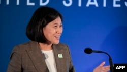 美国贸易代表戴琪在底特律举行的亚太经合组织贸易部长会议上致辞。(2023年5月26日)