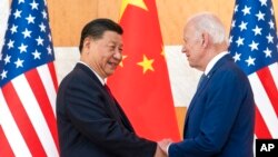 美国总统拜登和中国国家主席习近平在巴厘岛举行会面(2022年11月14日)