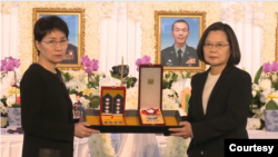 台湾总统蔡英文主持黑鹰直升机遇难官兵公祭仪式。(2020年1月14日)