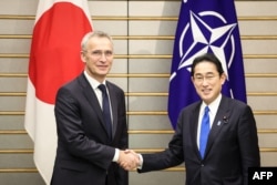 日本首相岸田文雄2023年1月31日与到访的北约秘书长延斯·斯托尔滕贝格(Jens Stoltenberg)会谈。
