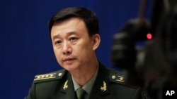 资料照:中国国防部发言人吴谦