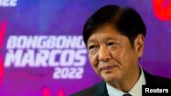 2022年5月23日,在菲律宾总统宝座角逐胜出小费迪南德“邦邦”马科斯在曼达卢永市他竞选总部出席记者会。-路透社资料照