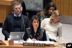 美国驻联合国大使黑利在纽约联合国总部召开的安理会商讨伊朗局势会议上发言。(2018年1月5日)