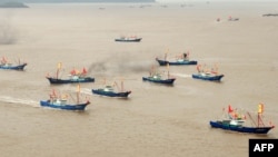 中国渔船队从浙江出发,向中日有争议的钓鱼岛(尖阁列岛)附近海域出发打渔。(资料照)