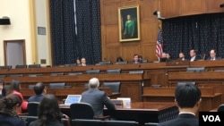 美国国会众议院外交委员会亚太小组委员会举行“加强美台关系”听证会(美国之音钟辰芳拍摄)