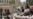 被绑架的伊拉克军人家属冲入议会大楼