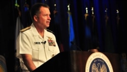 时任美军参谋长联席会议副主席的温尼菲尔德上将(Retired Admiral Sandy Winnefeld)(美国空军2011年8月28日照片)