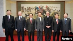 2008年12月11日,在北京参加六方会谈的六国代表,包括美国特使希尔和中国外长杨洁篪以及武大伟。