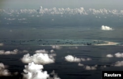 南中国海有争议的斯普拉特利群岛(南沙群岛)的美济礁(2015年5月11日)