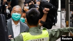 香港壹傳媒創辦人黎智英2021年2月9日離開終審法院(路透社照片)