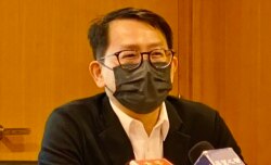 香港中文大学社会科学院客席讲师叶国豪表示,约有60%受访者不愿意到大湾区工作或者定居,与中港两地制度及文化差异有关 (美国之音/汤惠芸)