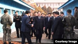 朝鲜代表团2018年1月17日出席板门店会议(韩国政府照片)