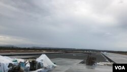 优联发展集团在七星海建的国际机场(美国之音莉雅拍摄)