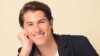 El cantante español Daniel del Valle combina su carrera musical con las causas humanitarias.