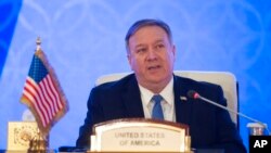 美国国务卿蓬佩奥(资料照片)。蓬佩奥将于2月11日至15日期间访问匈牙利和斯洛伐克等欧洲国家。