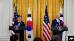 美国总统拜登和韩国总统举行联合记者会(2021年5月21号)。