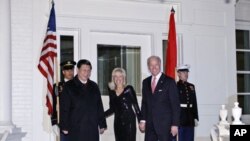 美国副总统拜登和夫人2月14日在华盛顿设晚宴欢迎到访的中国国家副主席习近平