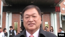 新北市中和区区长邱垂宜(美国之音申华拍摄)