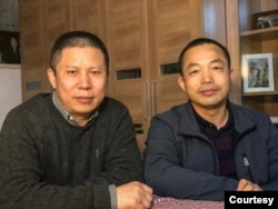 许志永(左)和丁家喜