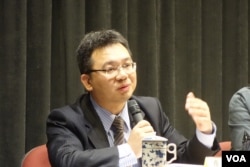 台湾国家发展委员会产业发展处处长詹方冠 (美国之音张佩芝 拍摄)
