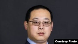 叶耀元,美国德州圣汤玛斯大学国际研究中心政治学助理教授兼代理系主任