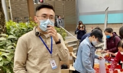 中西区区议员梁晃维表示,国安法实施后香港倒退到以言入罪,情况与中国无异。 (美国之音/汤慧芸)