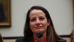 美国防部国际安全事务助理部长惠尔巴格女士(Kathryn Wheelbarger)到国会作证(美国之音黎堡2020年3月10日摄)