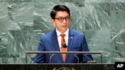 马达加斯加总统拉乔利纳在联合国大会上发表讲话(2021年9月22日)