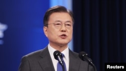 韩国总统文在寅2021年5月10日发表讲话(路透社转发)