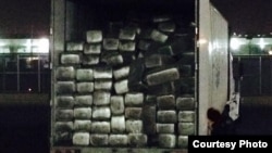 集装箱内满载的大麻(美国海关图片 )