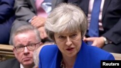 英国首相特蕾莎·梅在伦敦赢得信任投票后发表讲话。(2019年1月16日)