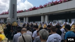 香港支联会2018年六四纪念活动在尖沙咀举行(美国之音记者申华拍摄)