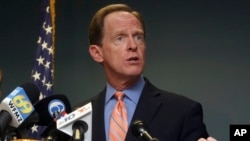 资料照:共和党联邦参议员图米(Sen. Pat Toomey, R-PA)