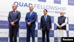 美国总统拜登与日本首相岸田文雄、印度总理莫迪和澳大利亚新任领导人阿尔巴尼斯在东京出席“四方安全对话”领导人峰会。(2022年5月24日)