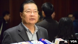 港区全国人大常委谭耀宗由于香港近期出现一宗源头不明新冠肺炎个案,被禁到北京出席10月19日开始的全国人大常委会会议 (美国之音/汤惠芸)